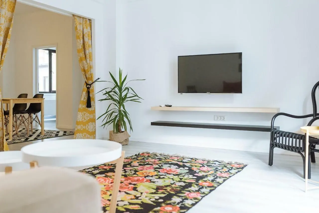 City Center - Quinet Large Apartment Βουκουρέστι