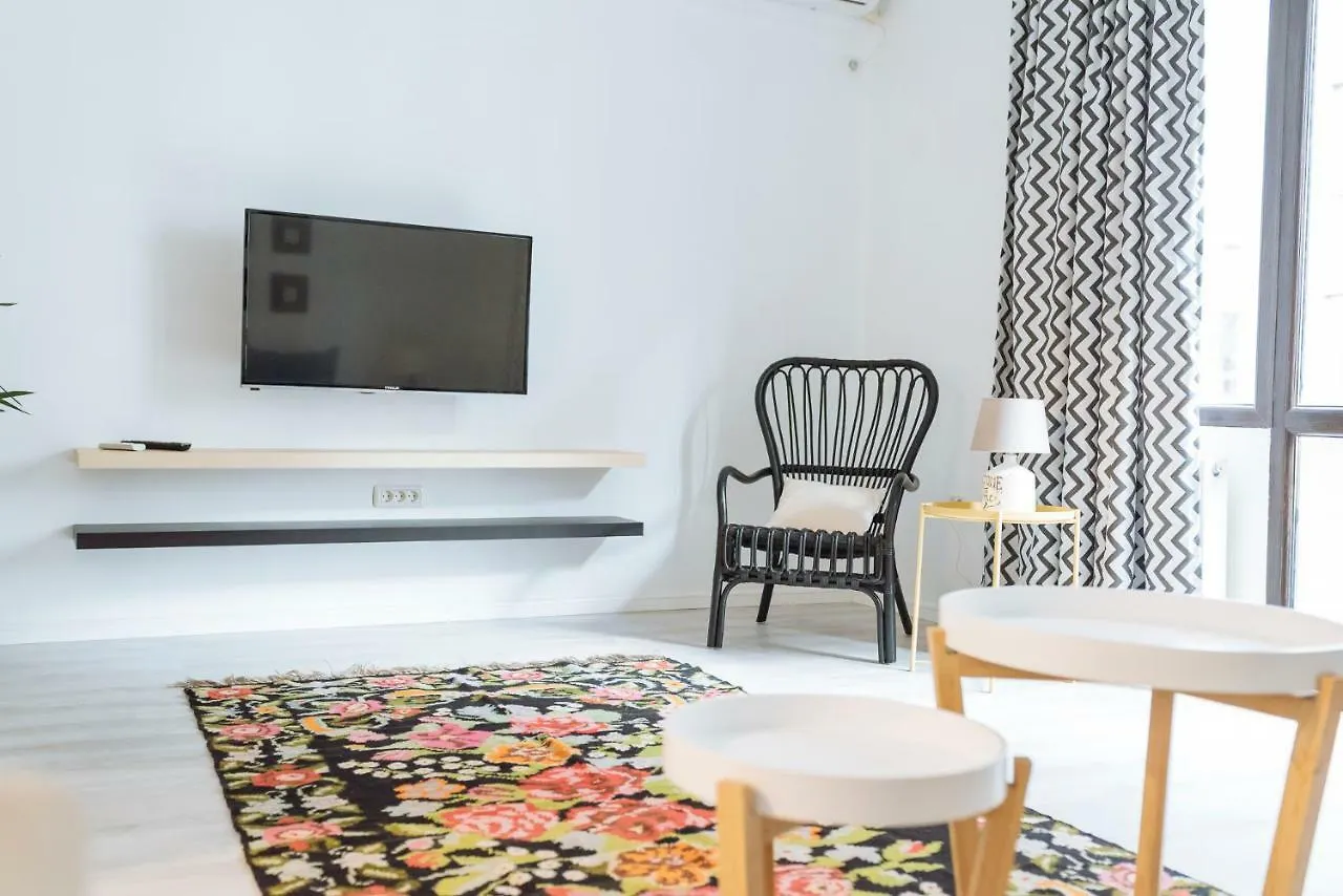City Center - Quinet Large Apartment Βουκουρέστι